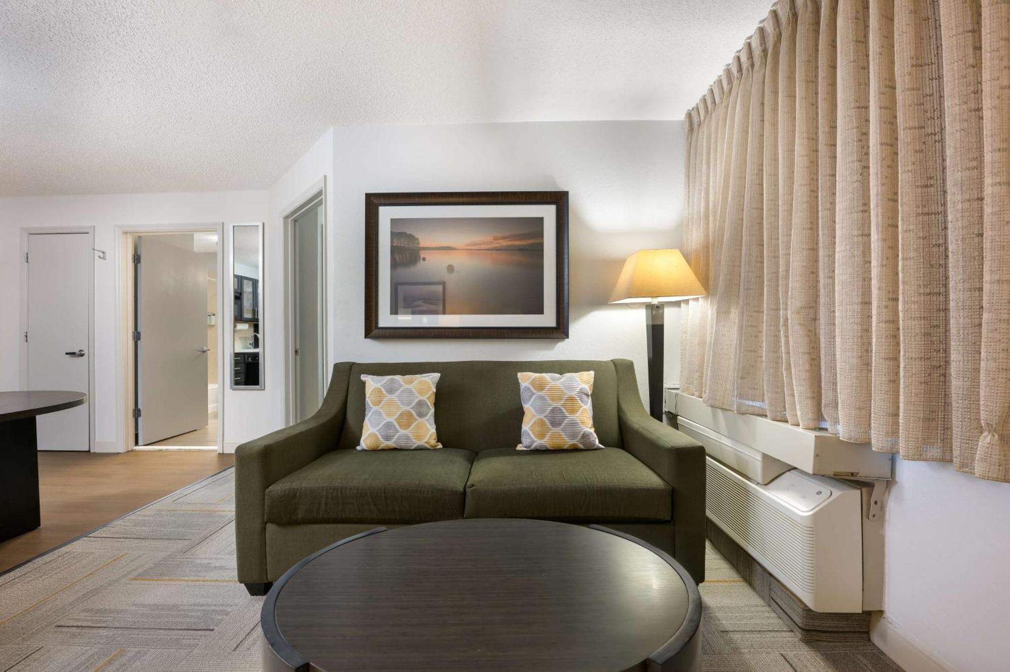 Sonesta Simply Suites Huntsville Research Park Zewnętrze zdjęcie